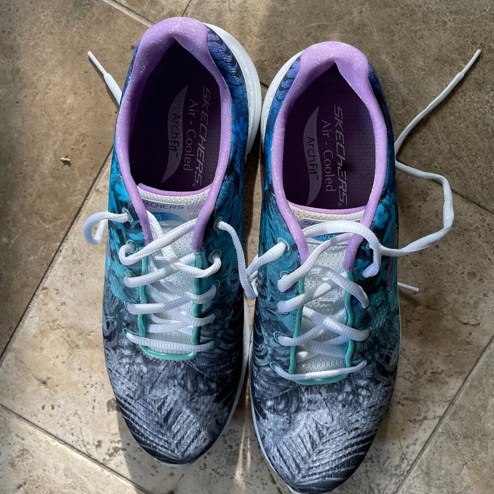 Skechers shoes, Arch-Fit, size 9.5. Worn once.